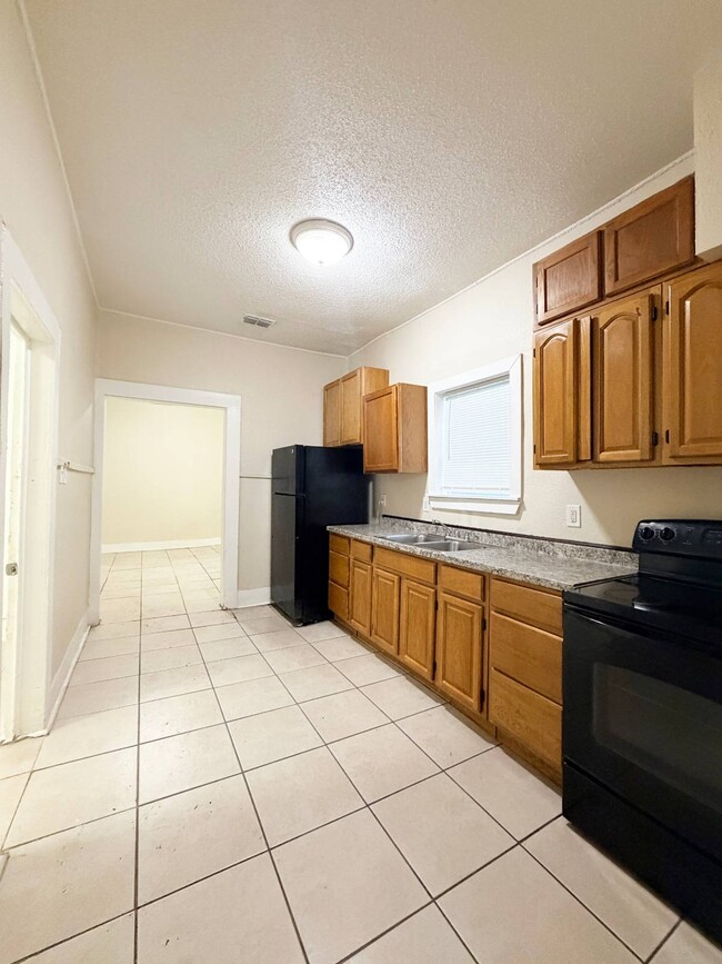 Photo - 1441 Cleveland St