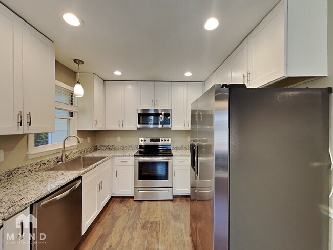 Photo - 3504 Berdan Ct