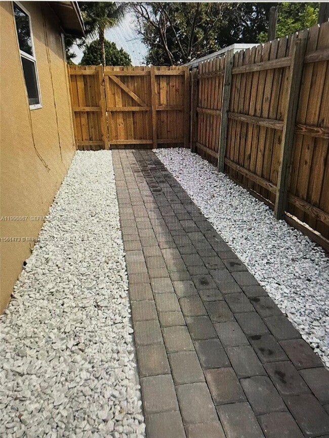 Photo - 320 Ipswich St