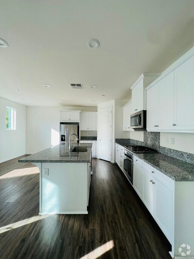 Building Photo - 5649 Dublin Blvd Rental