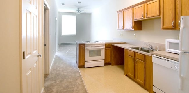 Photo - Oaks Apartments 55+ Senior Community