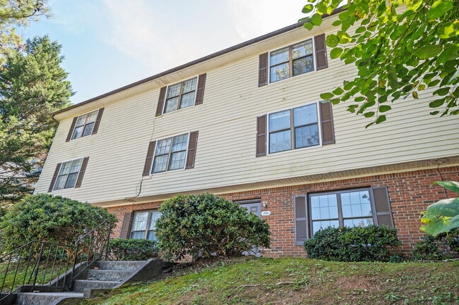 Photo - 3092 Destin Cir Unit 3