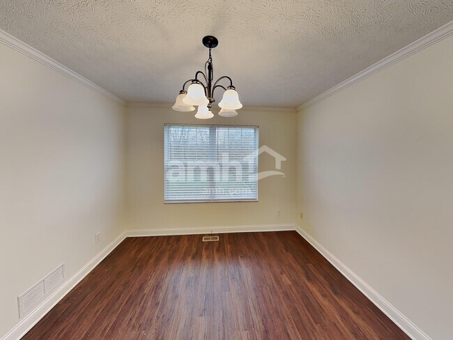 Photo - 328 Prairie Run Dr