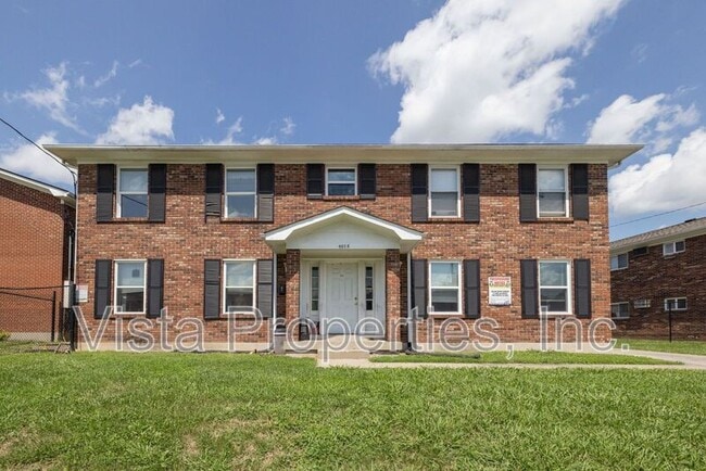 Photo - 4808 Saddlebrook Ln Unidad Apt 4