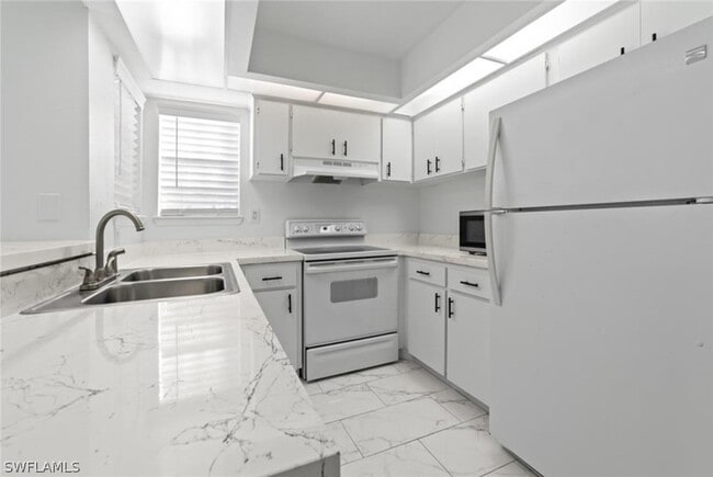 Building Photo - 1931 Rookery Bay Dr Unit 202