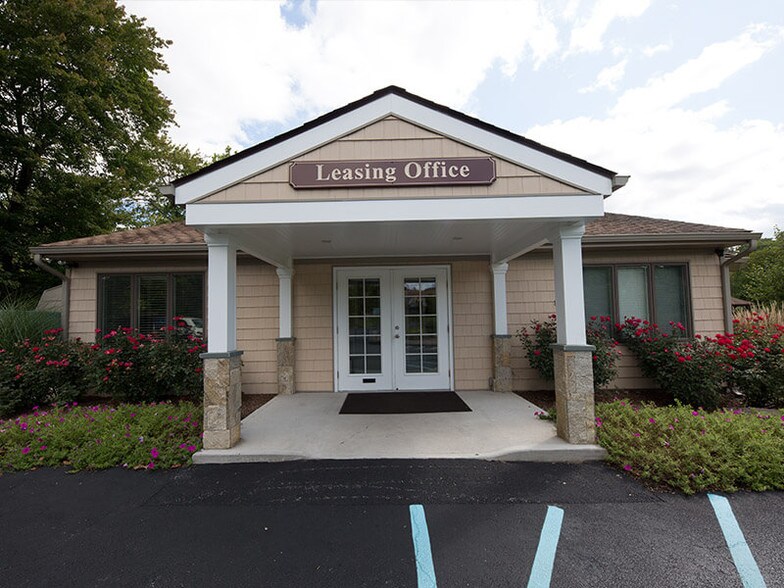 The Landing on Mohegan Lake Apartments For Rent in Mohegan Lake, NY