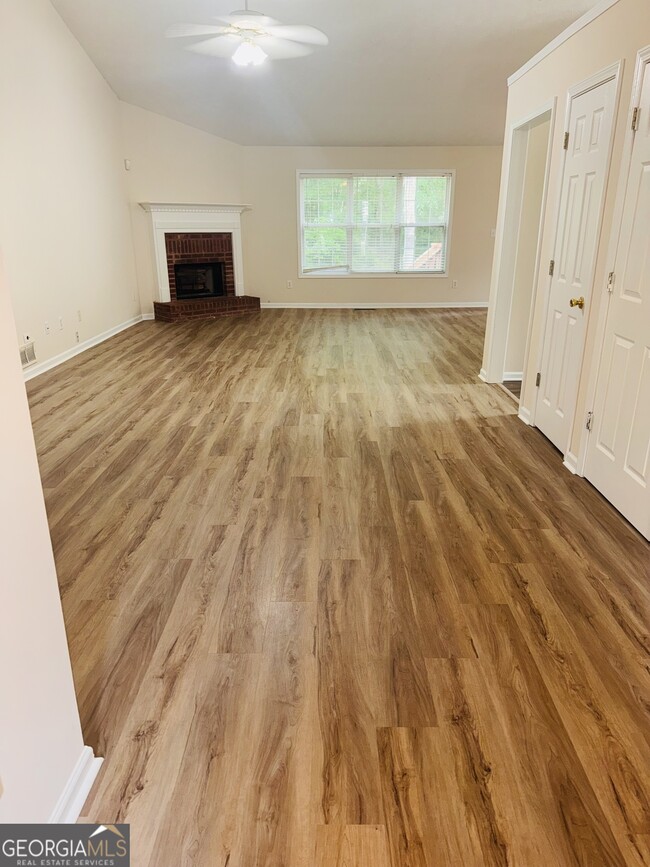 Photo - 3305 Chandon Ln