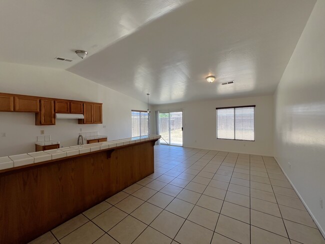 Photo - 1408 Interlaken Dr