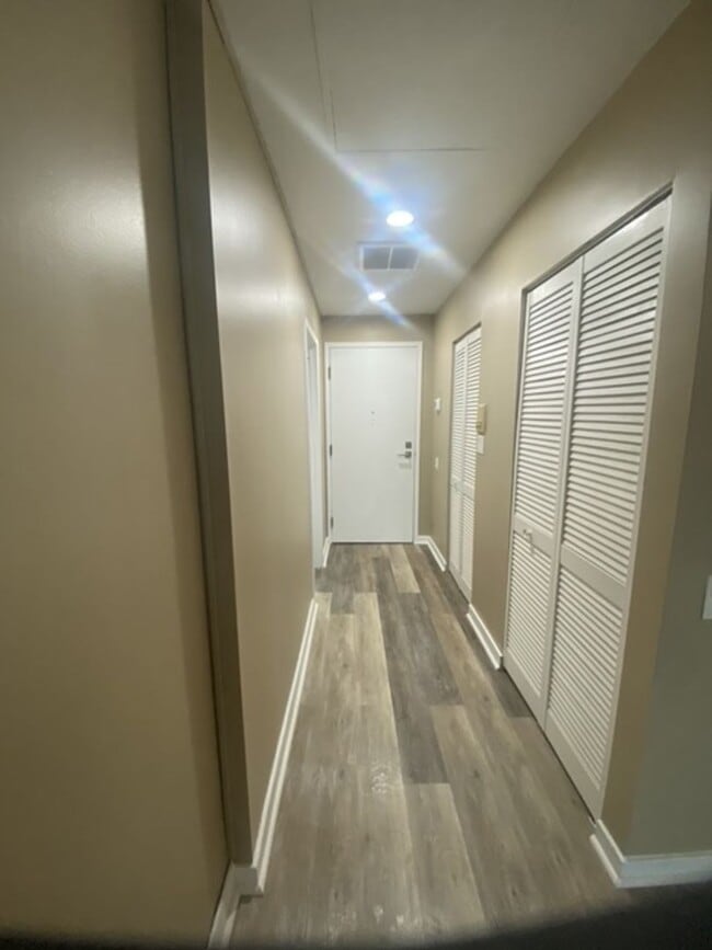 Photo - Gorgeous Canton Shipyard Studio w/ AC & Parking! Available 7/15