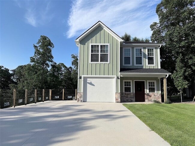 Photo - 4 McHugh Ln