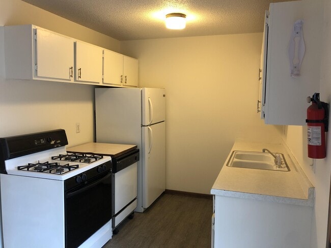 Photo - 1412 Osborne Rd NE