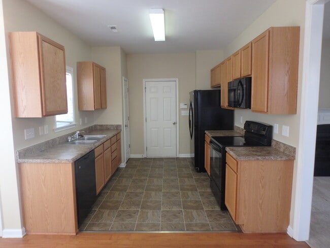 Photo - 137 Tuscarora Ln