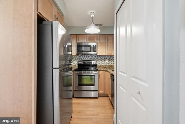 Photo - 1413 11th St NW Unit A