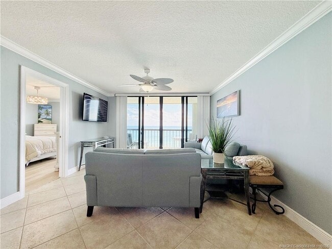 Building Photo - 10680 S Ocean Dr Unit 808