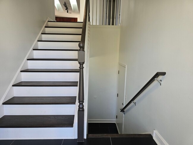 Photo - 1554 Millbrook Dr Unit 1554