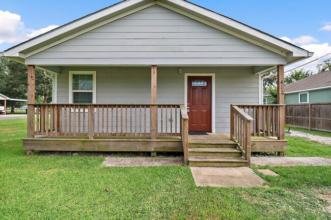 Building Photo - 412 Stowell St