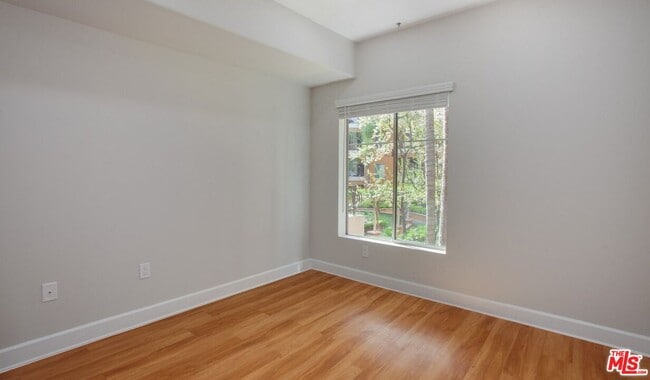 Photo - 346 Hauser Blvd Unit 2-117