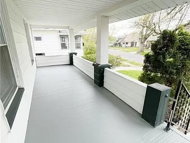 Photo - "Charming 3-Bedroom Oasis: Your Perfect Bl...
