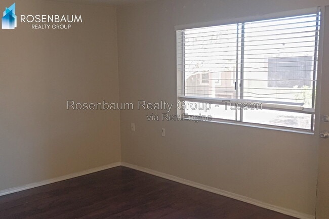 3028 N Castro Ave Unit 13