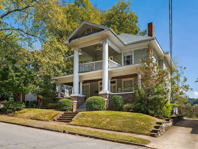 Building Photo - 1425 13th St S Unit A