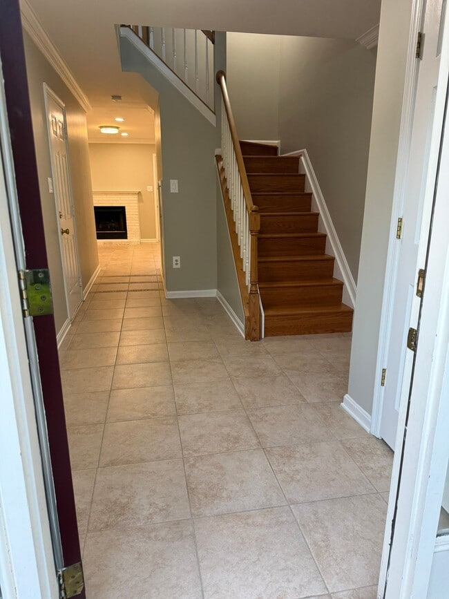Photo - 2427 Clover Field Cir