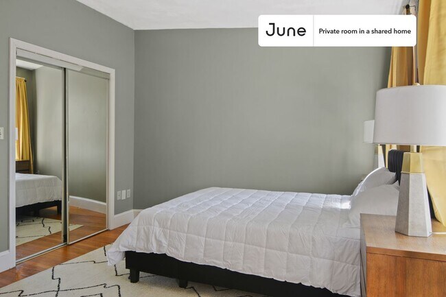 Photo - Room in Shared 4 bed/1 bath home Unit A