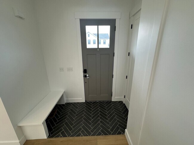 Photo - Gorgeous 5 Bed 3.5 Bath Home at Daybreak I...