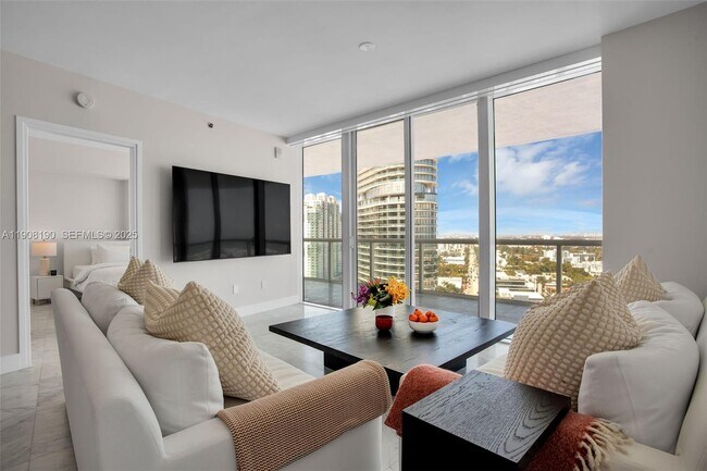 Building Photo - 450 Alton Rd Unit 2110