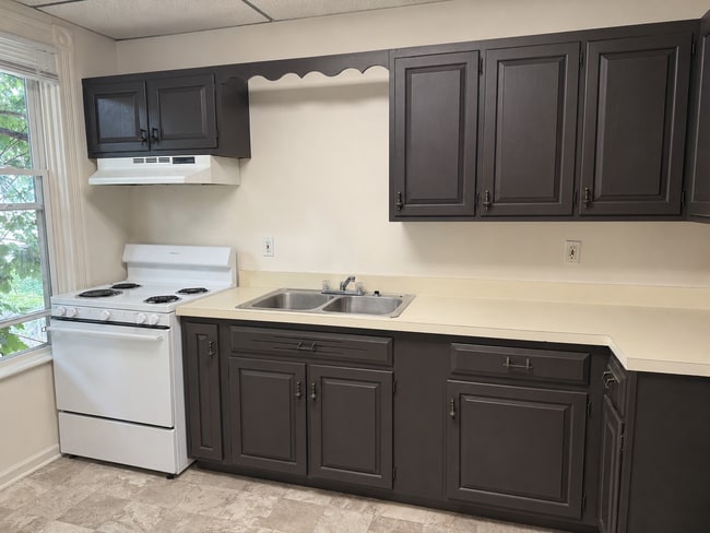 Photo - 537 W King St Unit Apt. 2