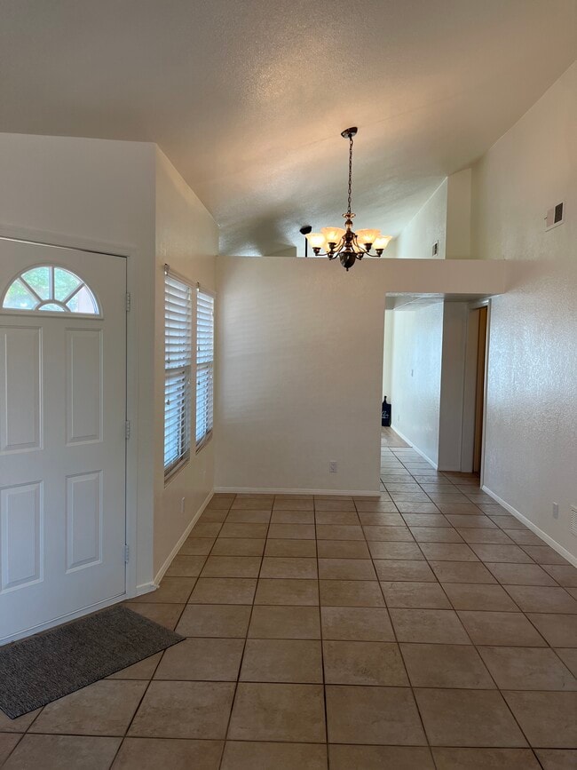Photo - 1200 W Boxelder Cir