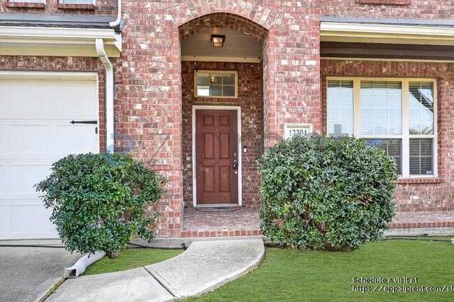 Photo - 12304 Coral Dr