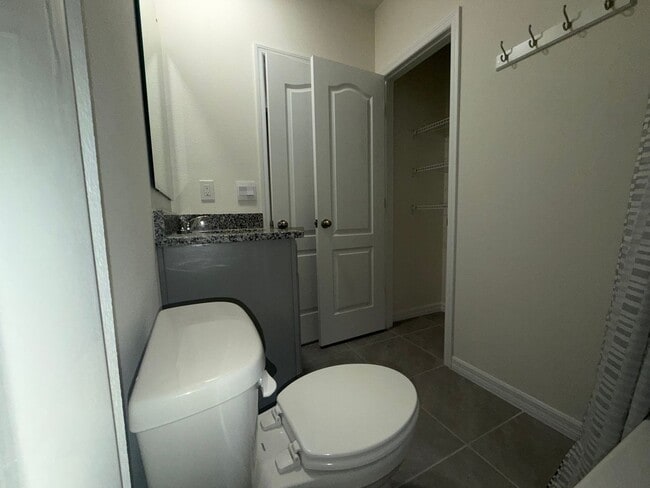 Photo - 1329 Derry Ave