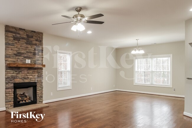 Photo - 1803 Gracewood Dr