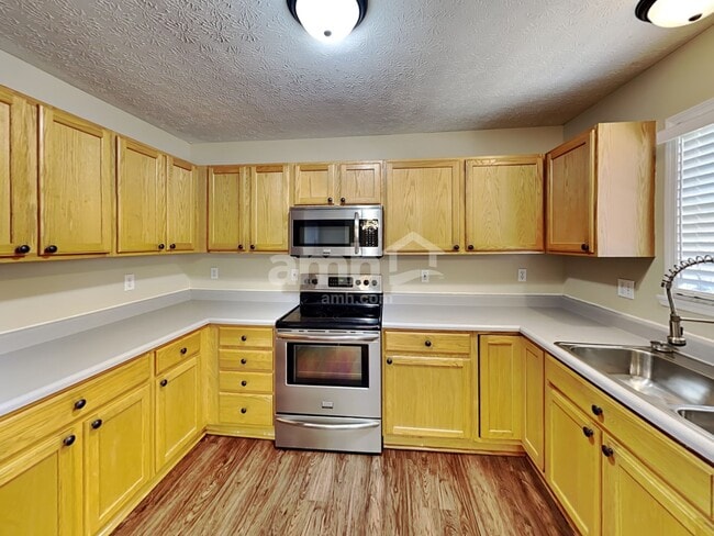 Photo - 45 Fieldcrest Dr