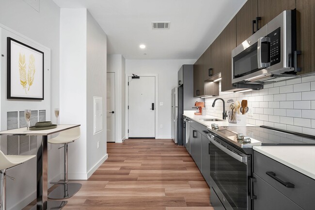 517_Kitchen_Dining_final_yhmvy0