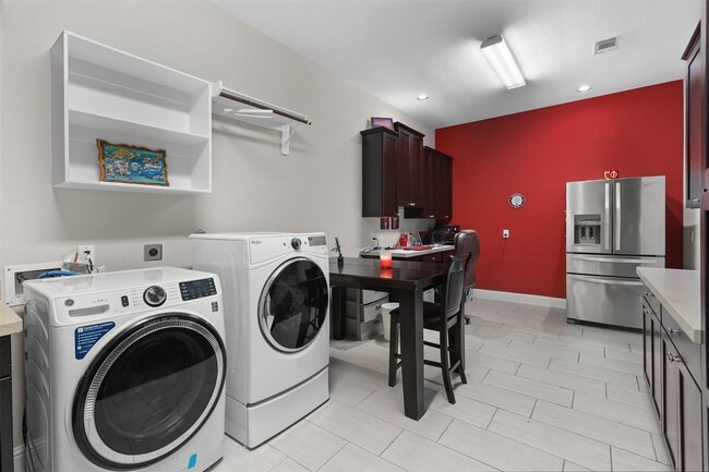 Building Photo - 12515 Cumberland Dr