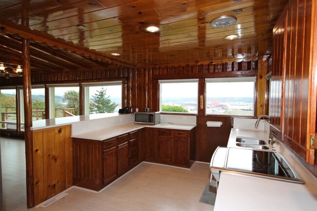 Photo - Browns Point Home With Amazing Views!