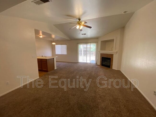 Photo - 3848 E Oak Ave