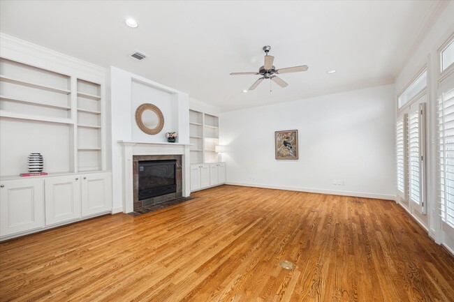 Photo - 1826 Colquitt St