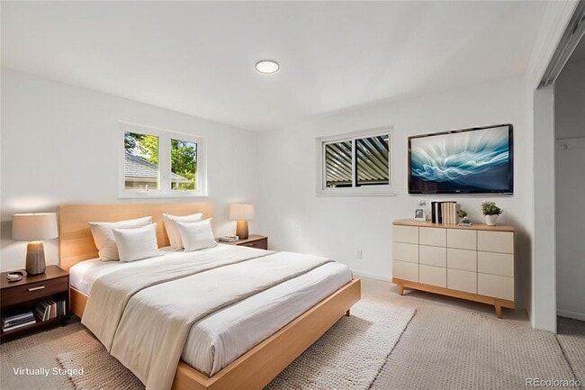 Photo - 2567 Benton St