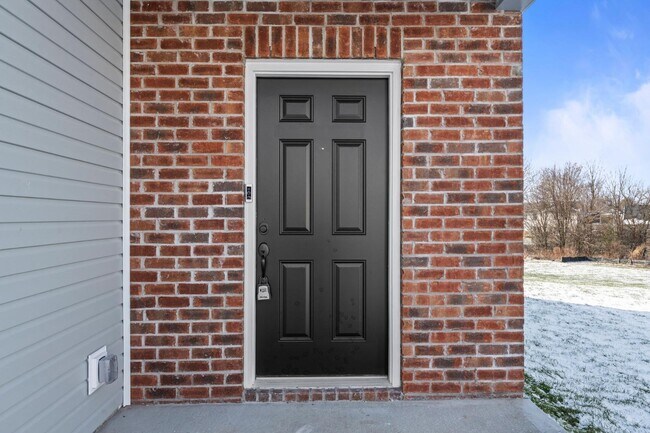 Photo - 113 Lambert Fld