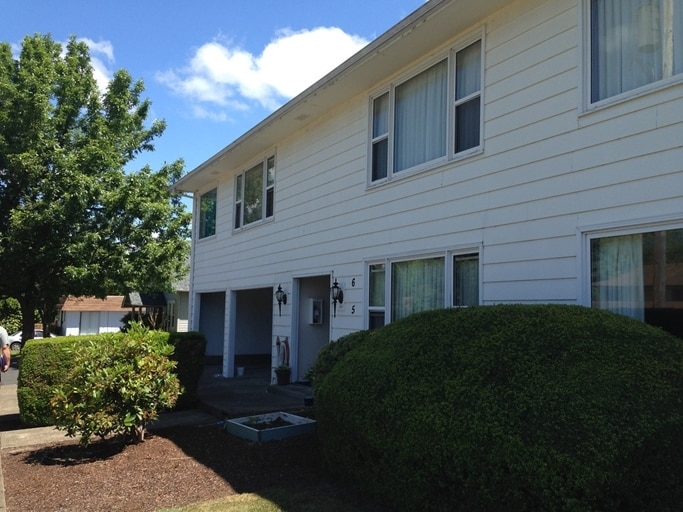 Photo - Saxony Apartments