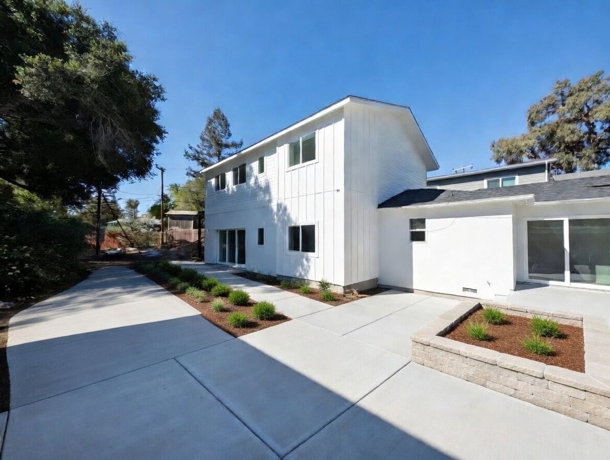 Photo - Brand New ADU – Available for June 25, 2026 Move-In Unidad 1573A Slack