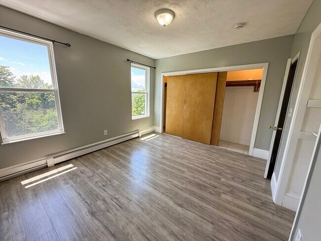 26 Alpine St Unit 3