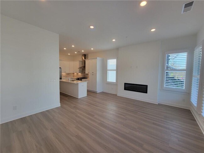 Photo - 111 Pearl St