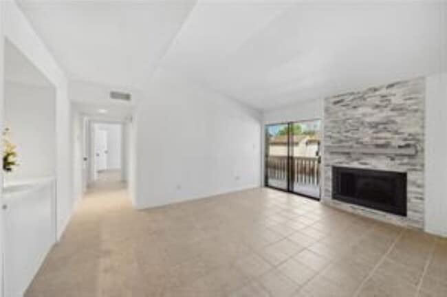 Photo - 5001 Lamonte Ln Unit 101