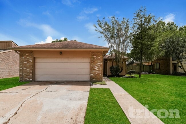 Building Photo - 535 Shady Brook Dr