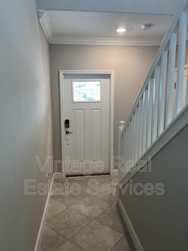 Photo - 1712 Roseville St