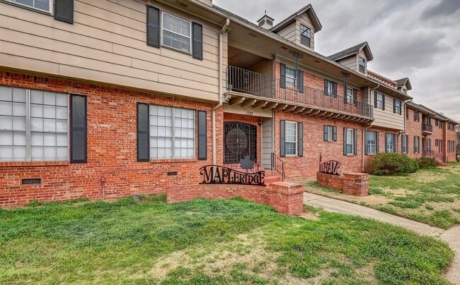 Photo - 1735 S Peoria Ave Unit 4