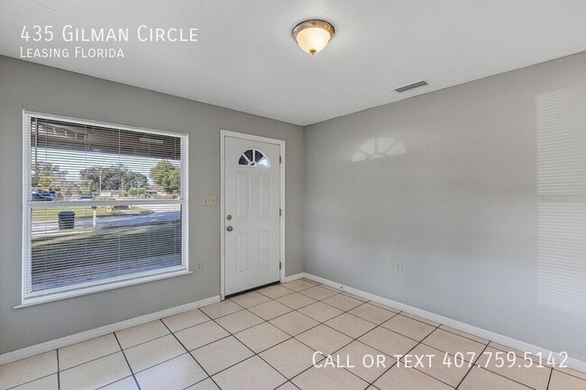 Photo - 435 Gilman Cir